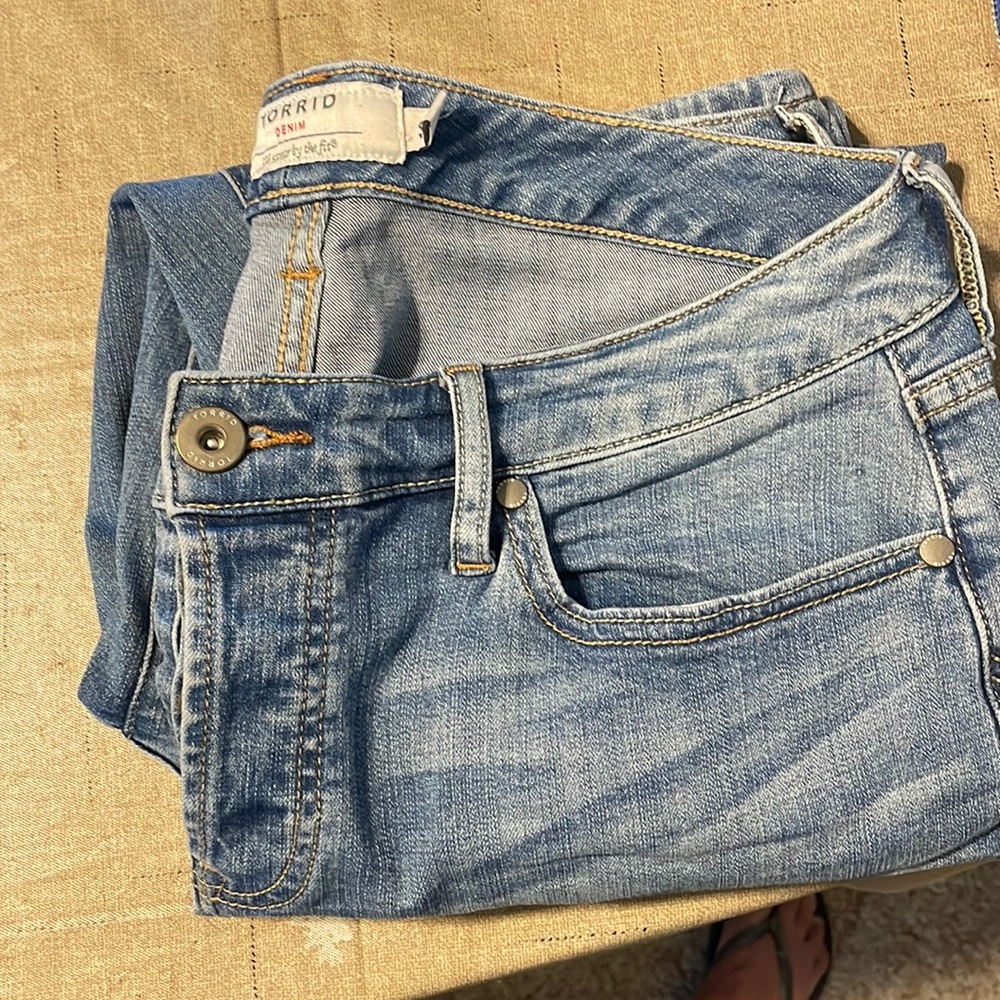 Torrid Girlfriend Button Fly Jeans Size 10